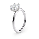 Exquisite Round Cut Solitaire Engagement Ring
