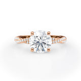Luxurious Round Diamond Engagement Ring