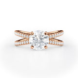Vintage-Inspired Round Diamond Engagement Ring with Pave Band