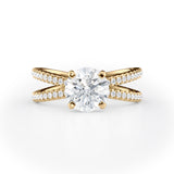 Vintage-Inspired Round Diamond Engagement Ring with Pave Band